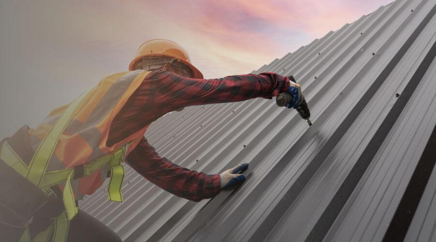 Professional gutter cleaning in Pataskala, OH
